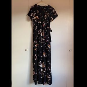 Black floral short sleeve maxi